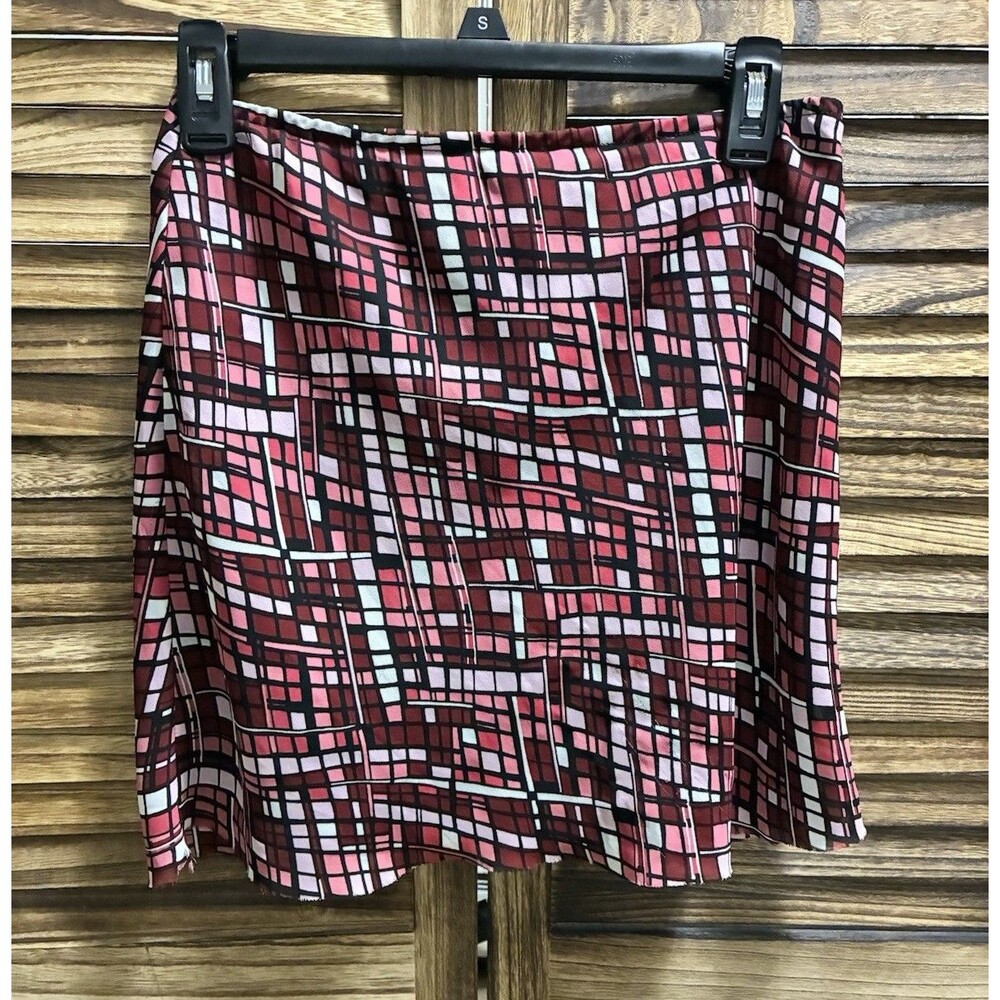 A. Byer Women’s M Short Straight Patterned Skirt Red Pink Black White Geometric